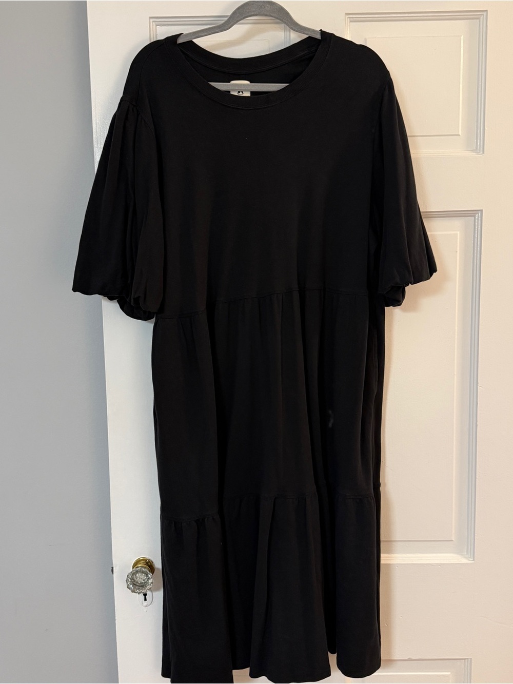 Amazon Essentials Black Puff-Sleeve Tiered Midi Dress